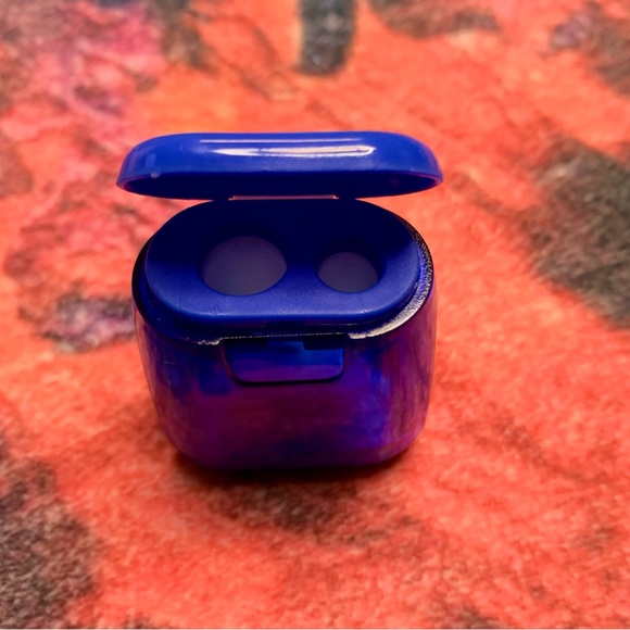 💜 Three Pencil Sharpeners - Picture 6 of 14